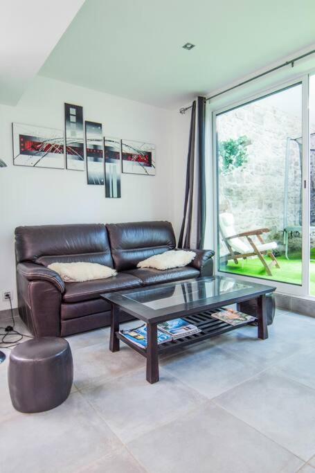 Appartement Avec Jardin Interieur 4 Pers Centre Ville Nemours Ngoại thất bức ảnh